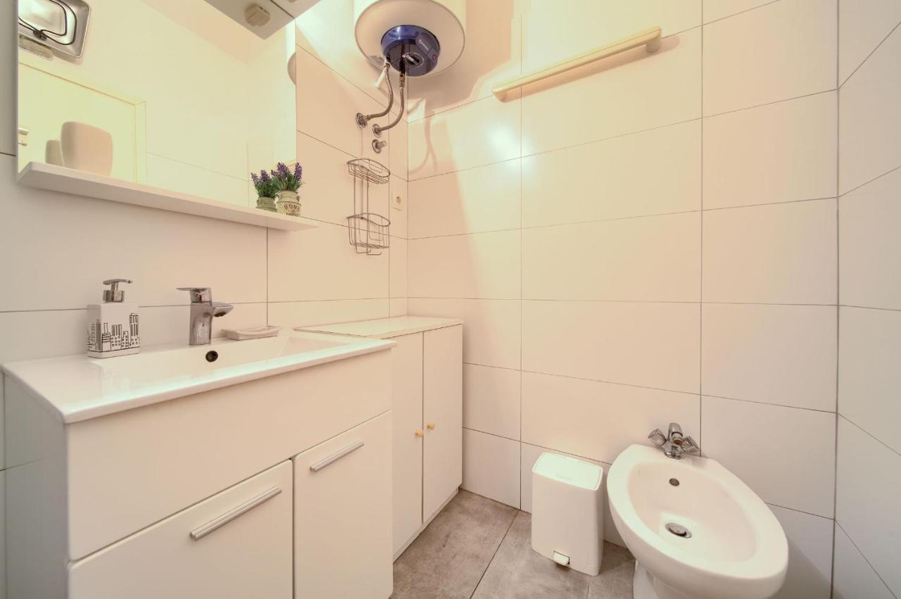 Apartments Dubravka Кърк Екстериор снимка