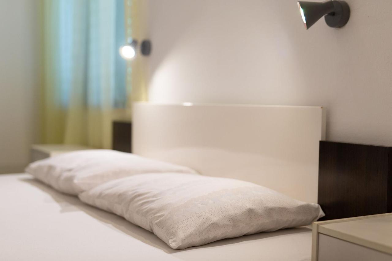 Apartments Dubravka Кърк Екстериор снимка