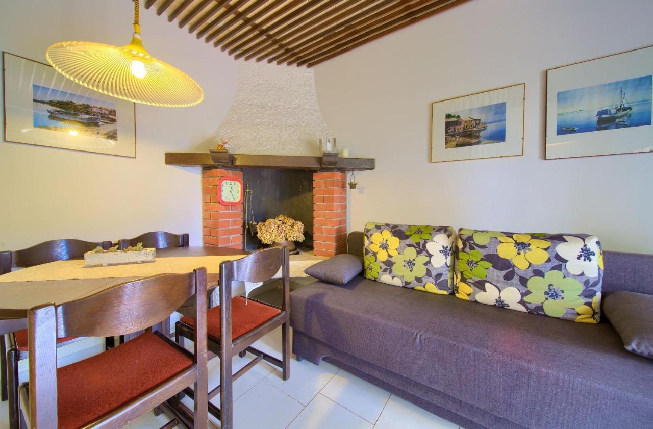 Apartments Dubravka Кърк Екстериор снимка